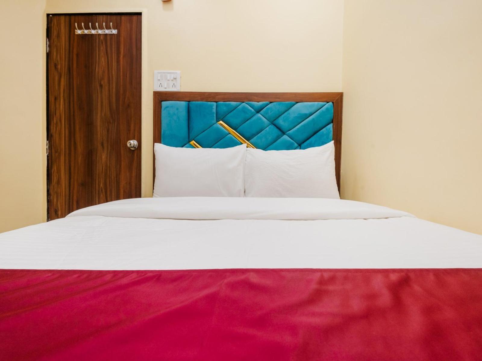 Hotel Aai Om Residency Mumbai
